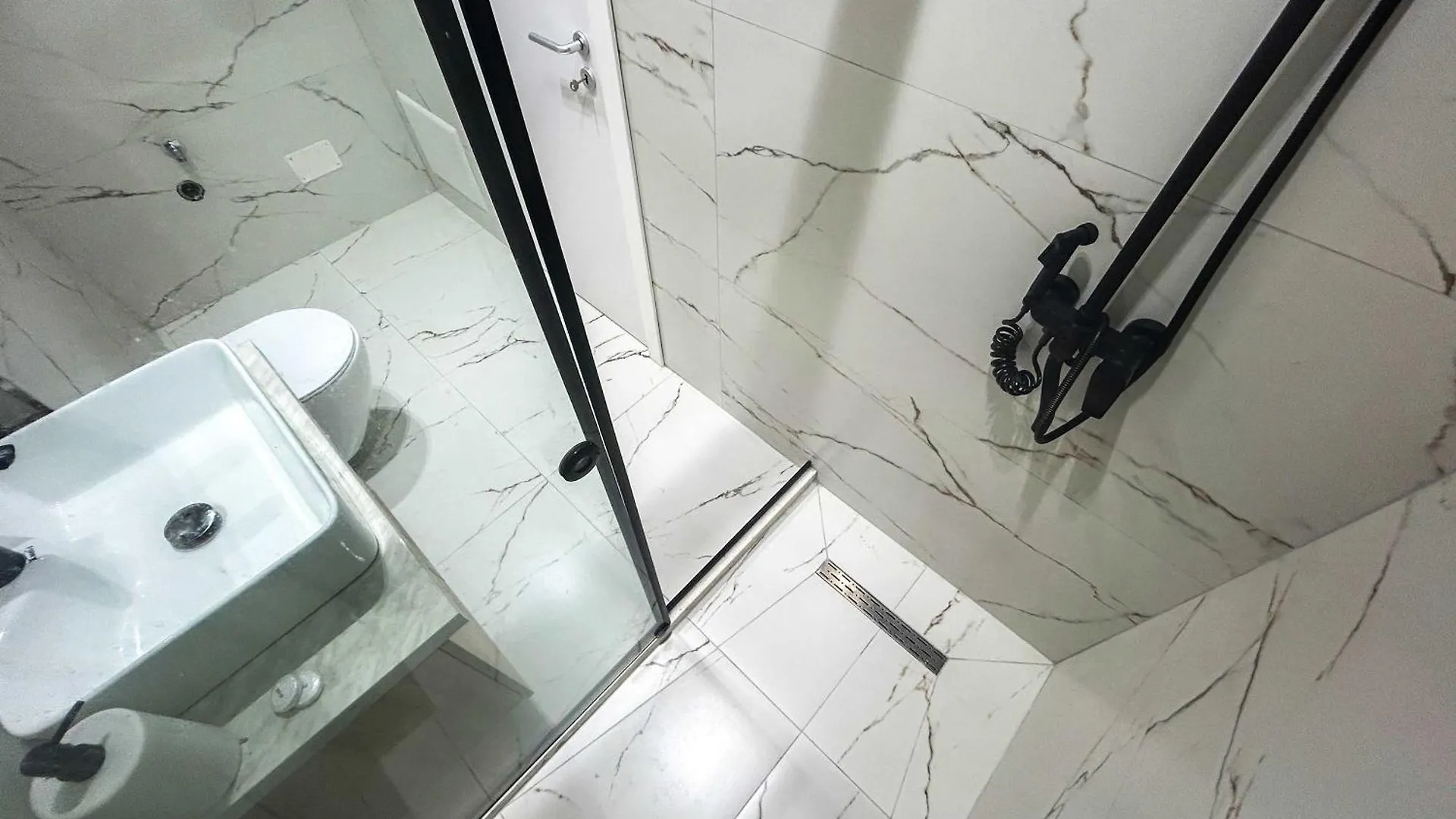 Azure Heights 1108 Appartement Golem
